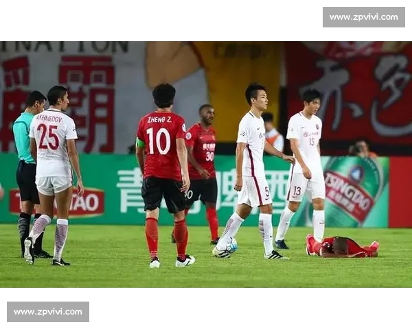 恒大对阵上港比赛技战术解析与胜负走势深度前瞻关键球员博弈与赛场变量 恒大对阵上港比赛技战术解析与胜负走势深度前瞻关键球员博弈与赛场变量